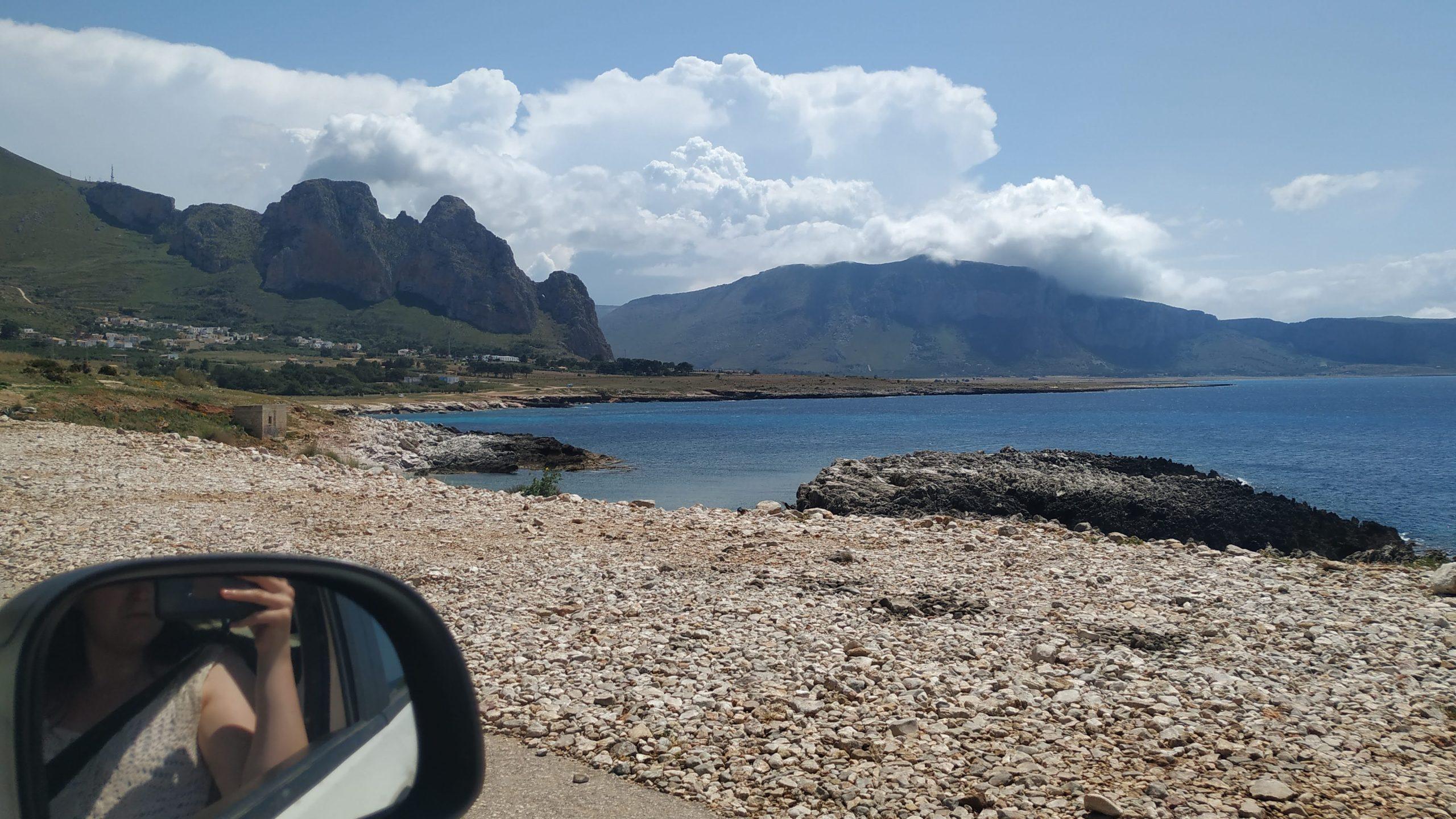 Trayecto entre Palermo y el puerto de Trapani para llegar a la isla de Favignana.