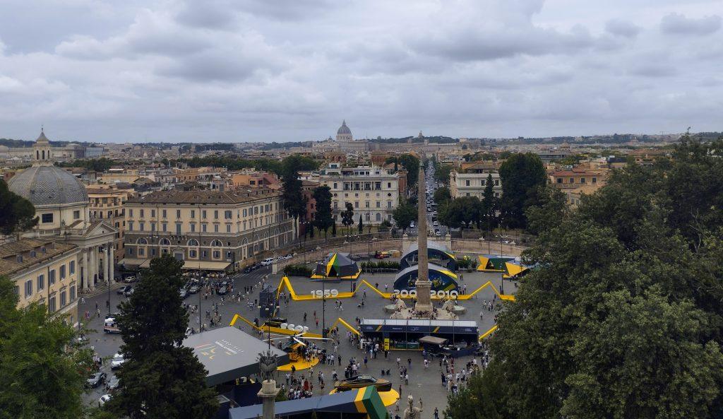 Comer en Roma barato es posible. Después de ver la Piazza del Popolo te recomiendo acercarte a Al Vantaggio y disfrutar de sus pizzas, pinsas y pastas.