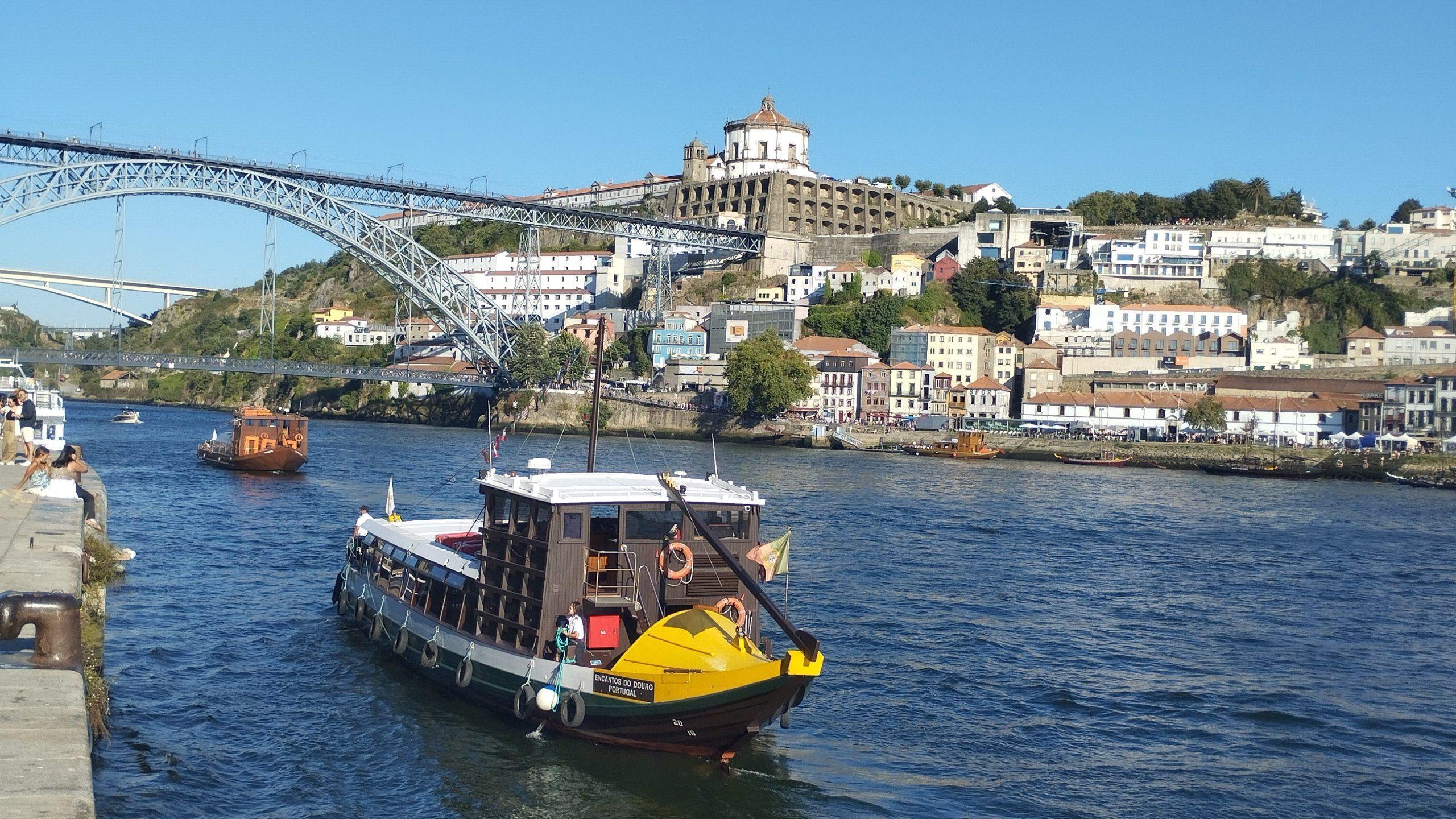 Crucero de los seis puentes: el más famoso de Oporto.
