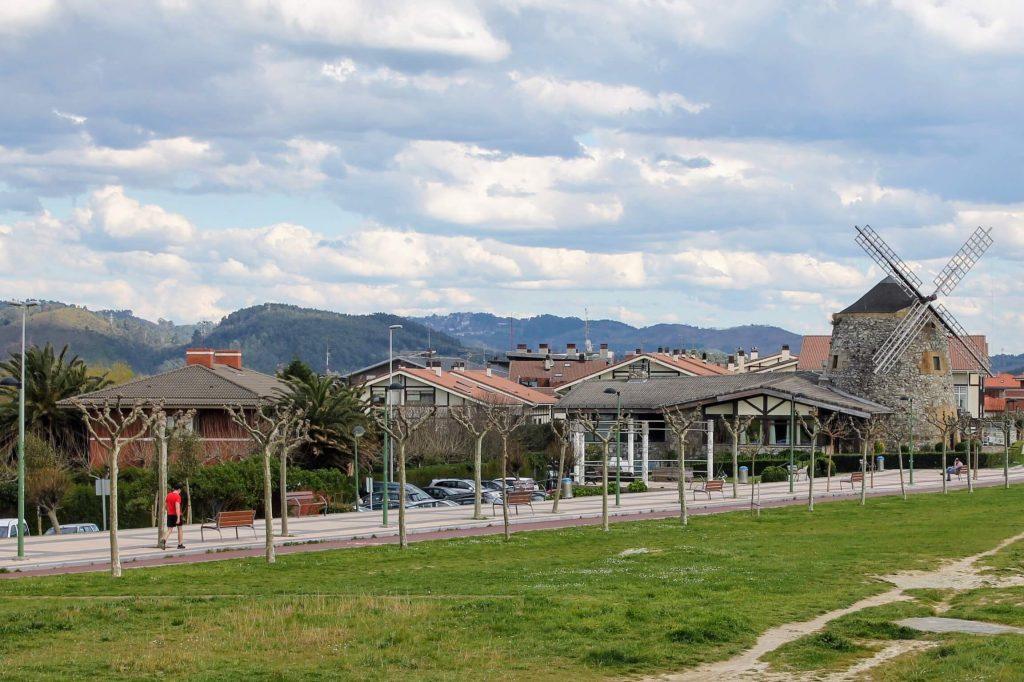 Beginning of Punta Galea walk