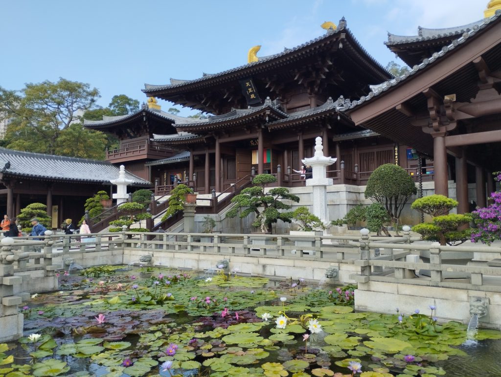 Monasterio de monjas budistas que ver en Hong Kong