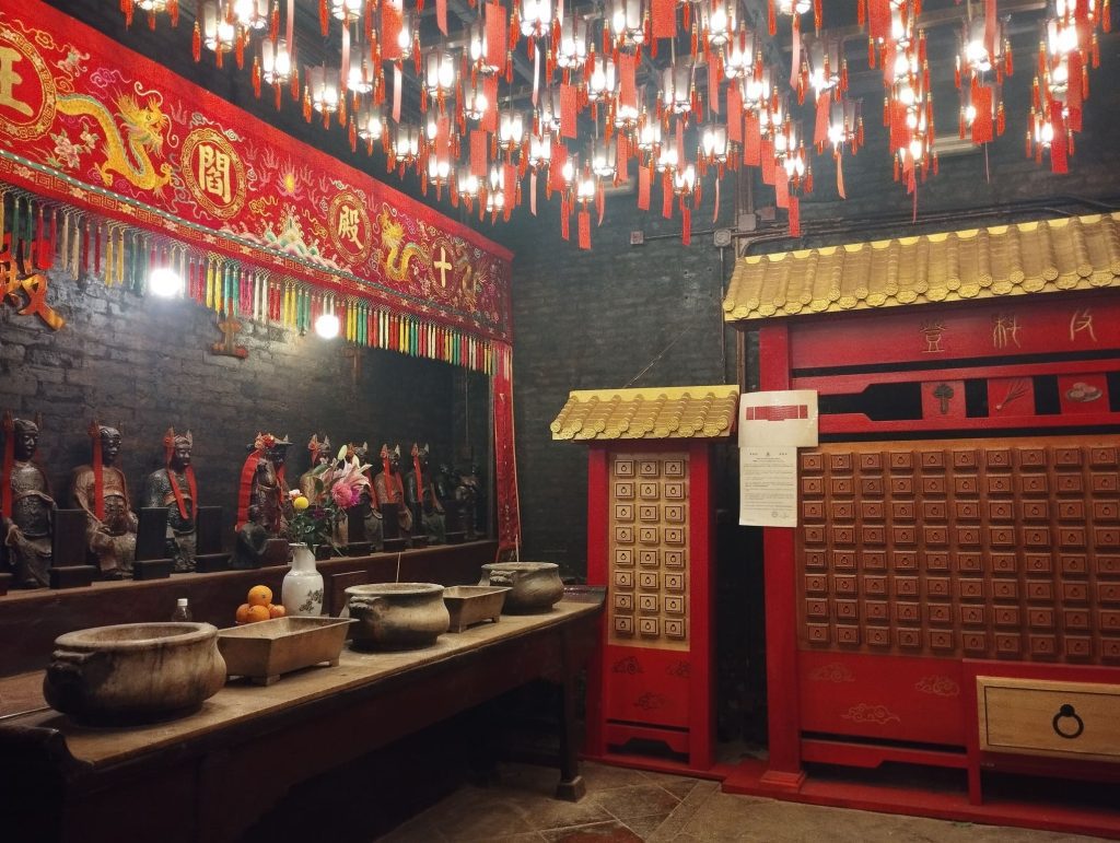 Detalles del interior de Man Mo Temple