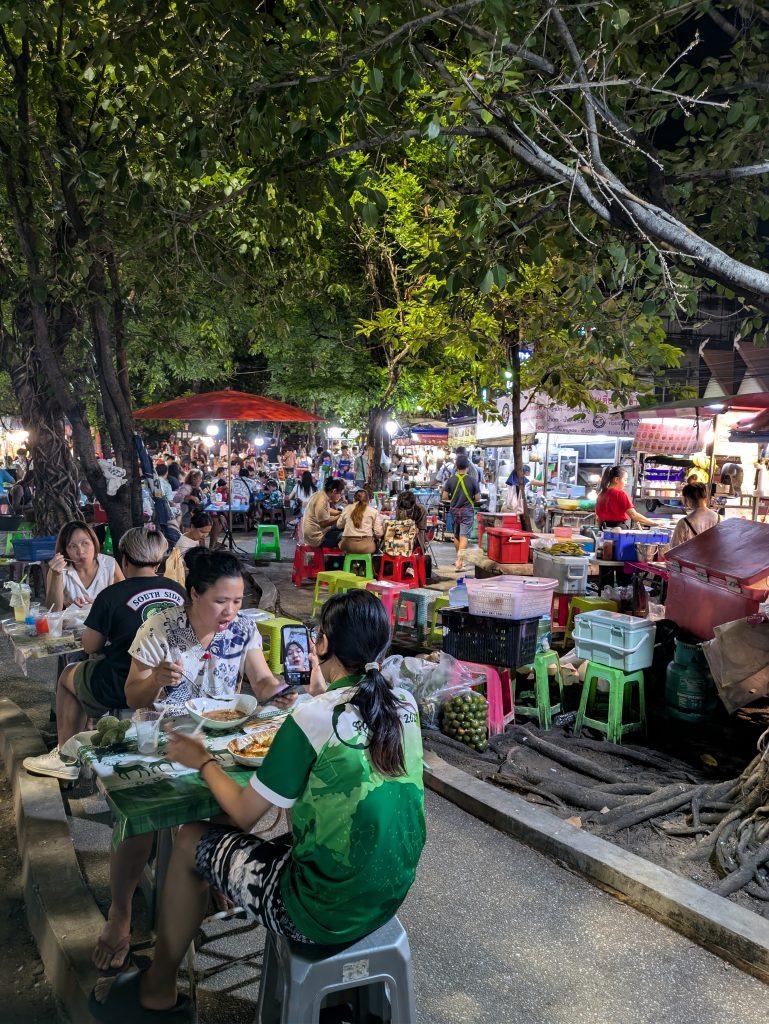 Mercado nocturno en Chiang Mai