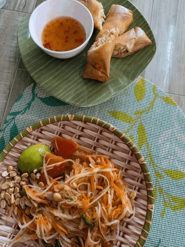 probar comida típica de Chiang Mai