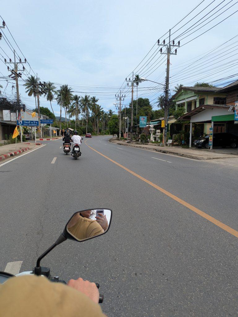 conducir en tailandia con el permiso internacional