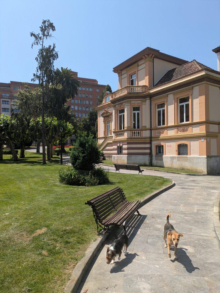 Villa Magdalena y sus jardines en Oviedo