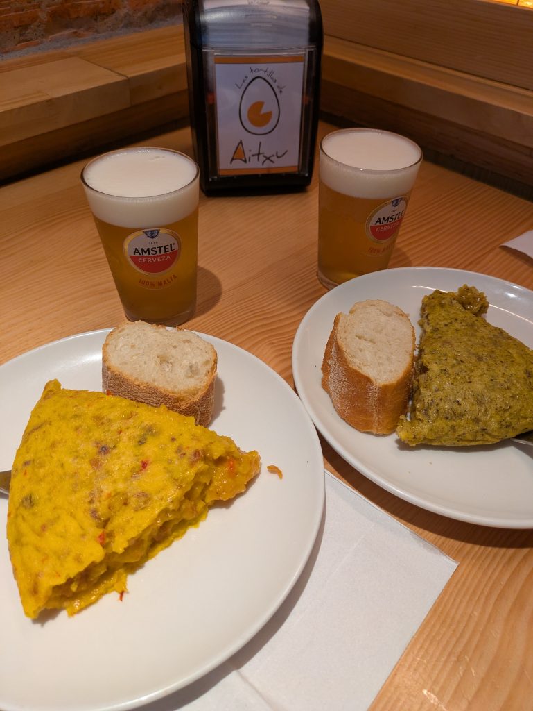 tortillas del bar de aitxu, uno de los sitios donde comer en bilbao