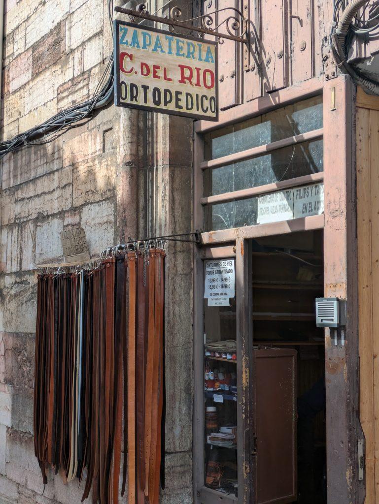 Postales tradicionales de León en fin de semana