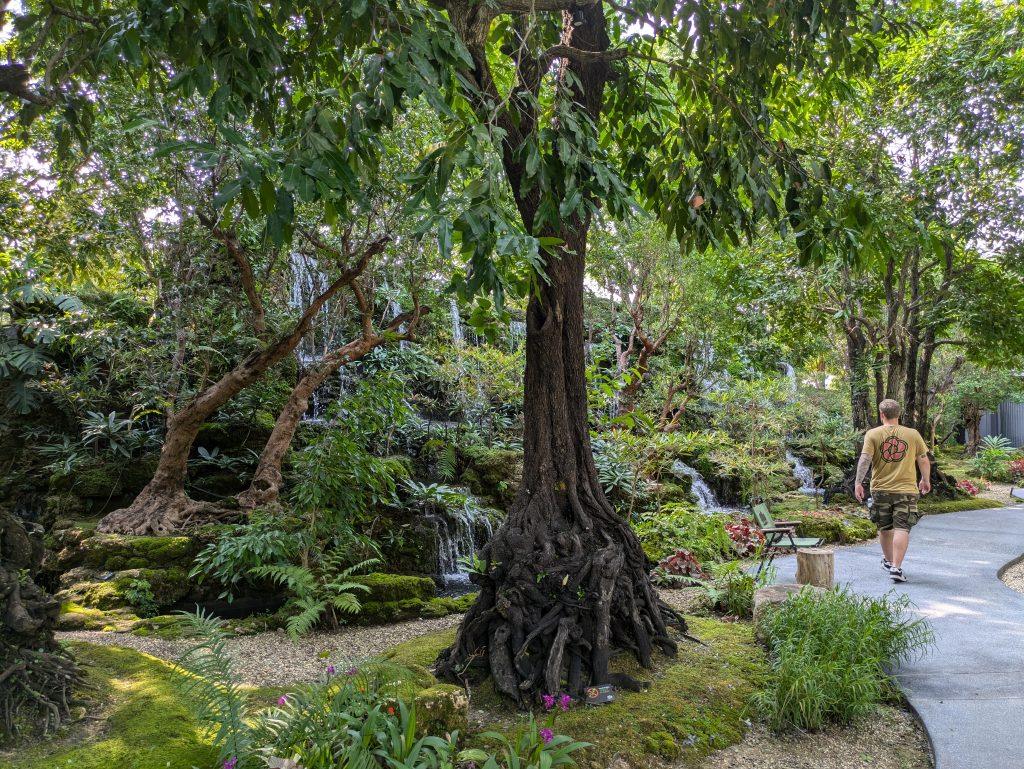 Strolling in Changthong Heritage Park