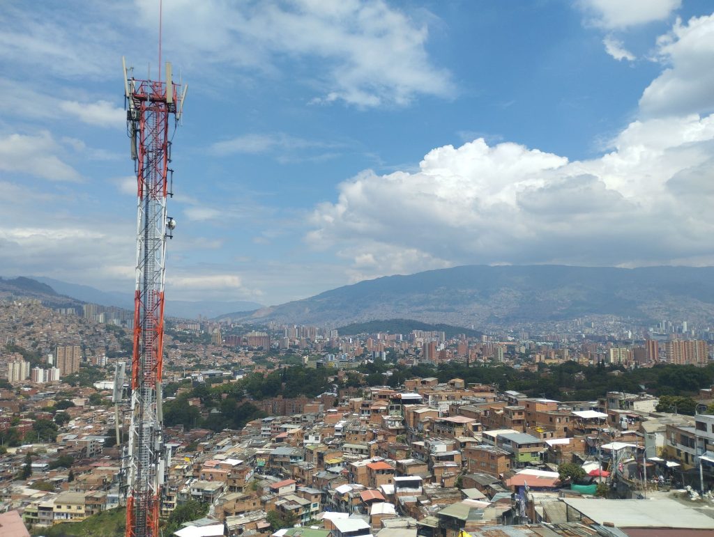 Panorama de Medellín desde la Comuna 13