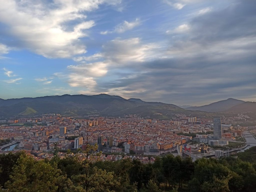 Vistas desde el mirador del Monte Artxanda, lugar idóneo para ver Bilbao en una panorámica