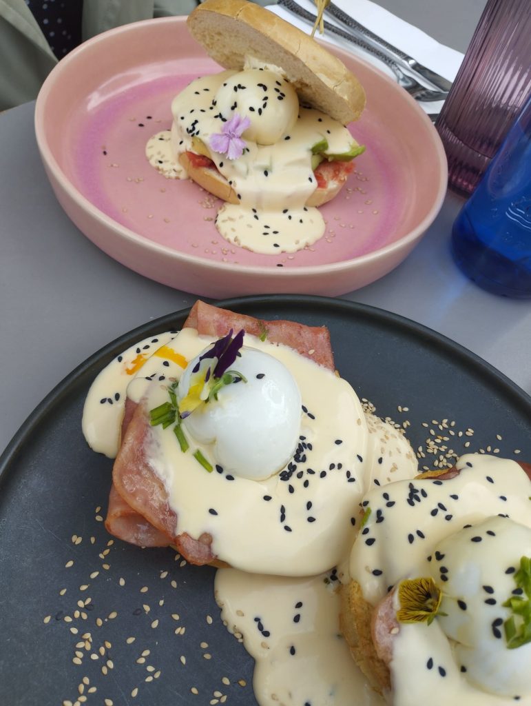 Plato de desayuno en Oviedo - La Tarara
