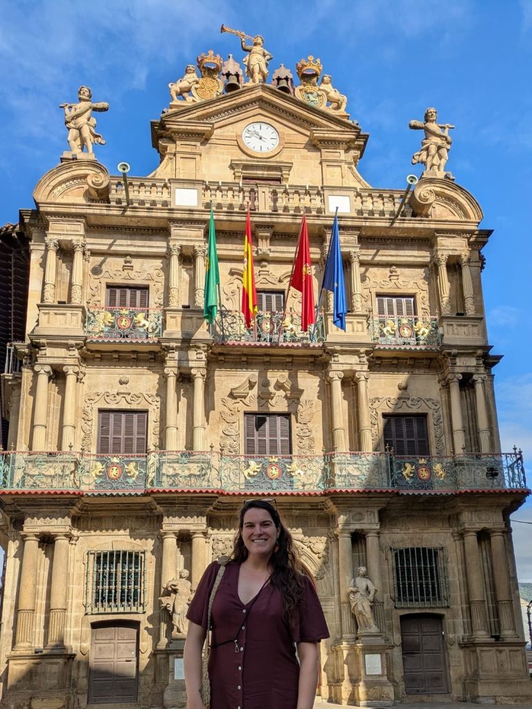 El ayuntamiento en la plaza Consistorial, probablemente el monumento más importante que ver en Pamplona