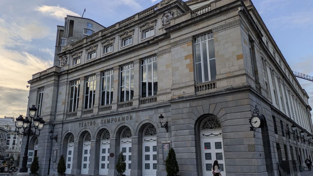 Teatro Campoamor en el centro de Oviedo