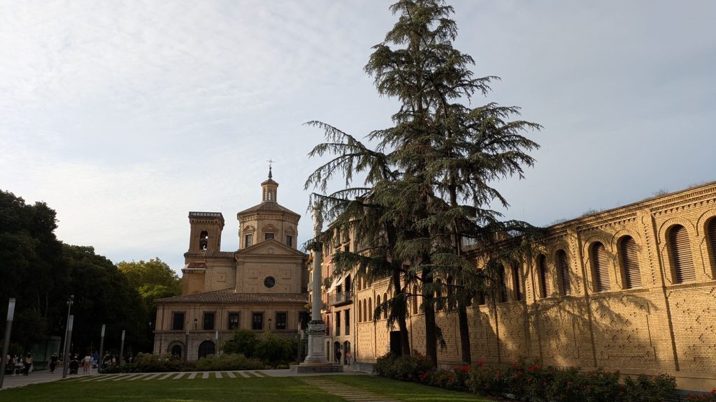 Iglesia de San Lorenzo, con la figura de San Fermín, una de las cosas preferidas por muchos que ver en Pamplona