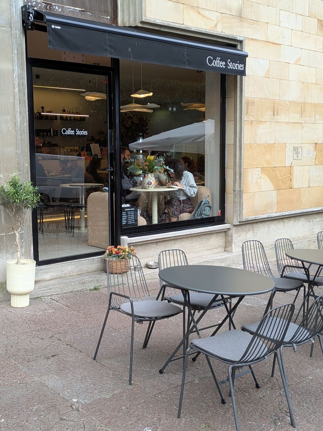Café de especialidad y desayuno en Oviedo en Coffee Stories