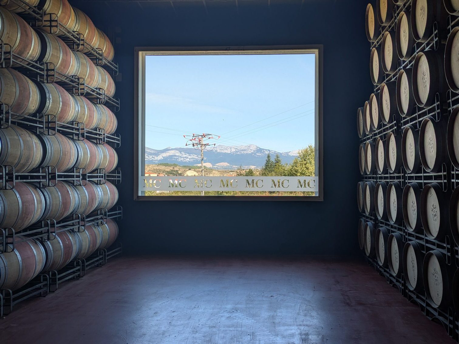 Visita guiada por las instalaciones de la bodega