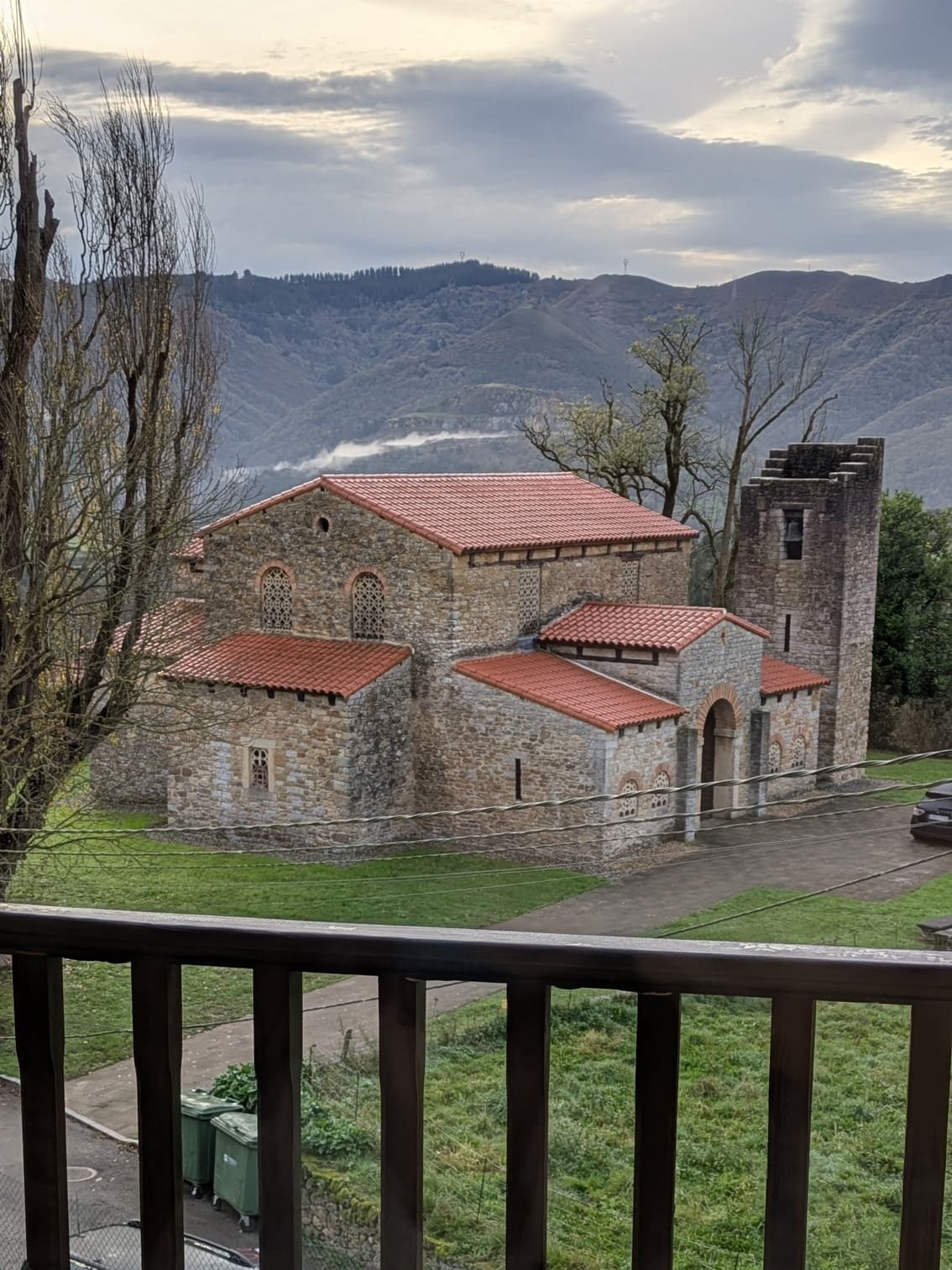 Santa María de Bendones, vista desde el hotel rural Mirador de Bendones