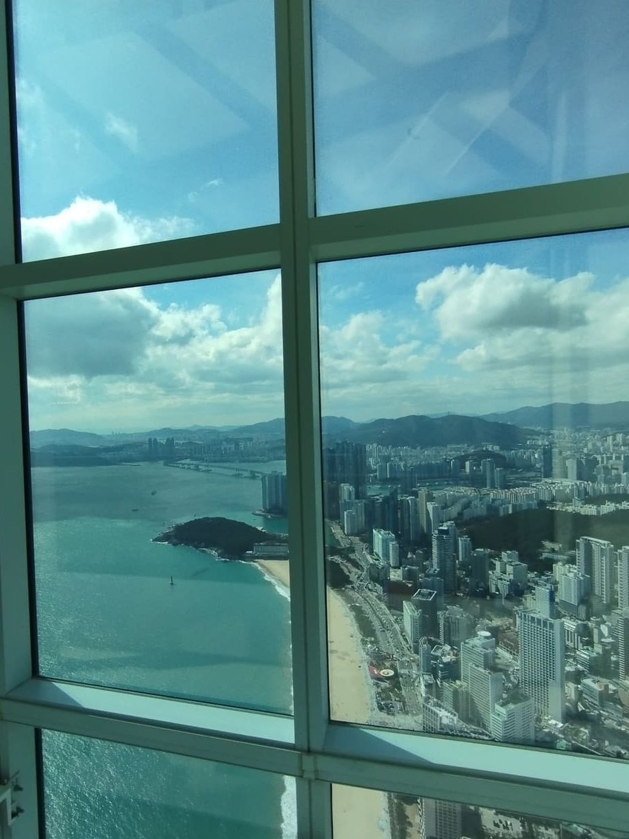 Vistas a Haeundae desde Busan X Sky