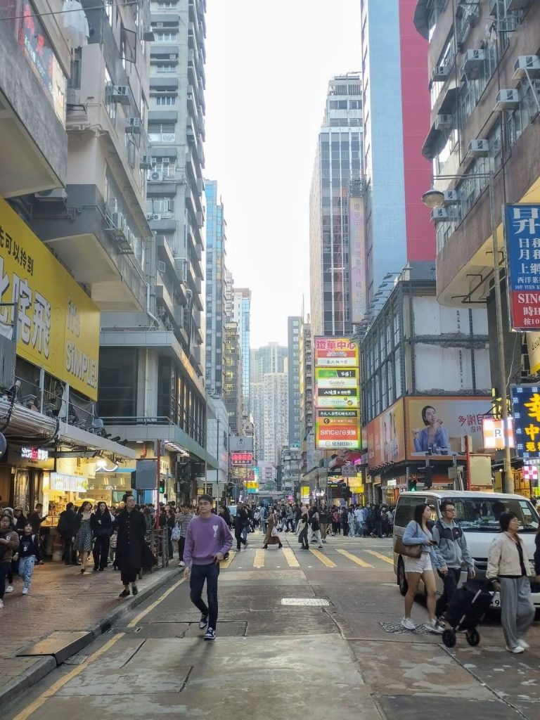 Encuentra itinerarios para tu viaje a Hong Kong