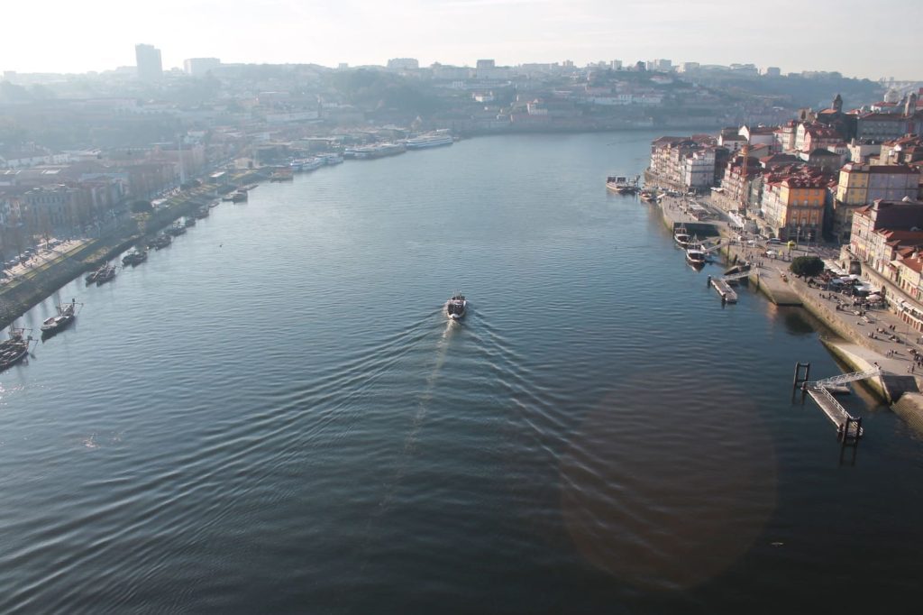 Si en 1 día en Oporto tienes tiempo, mejor subir al Puente Don Luis I